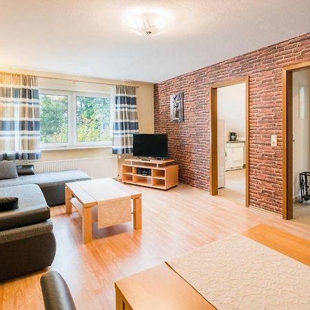 Ferienwohnung Im Waldhaus ビスピンゲン エクステリア 写真